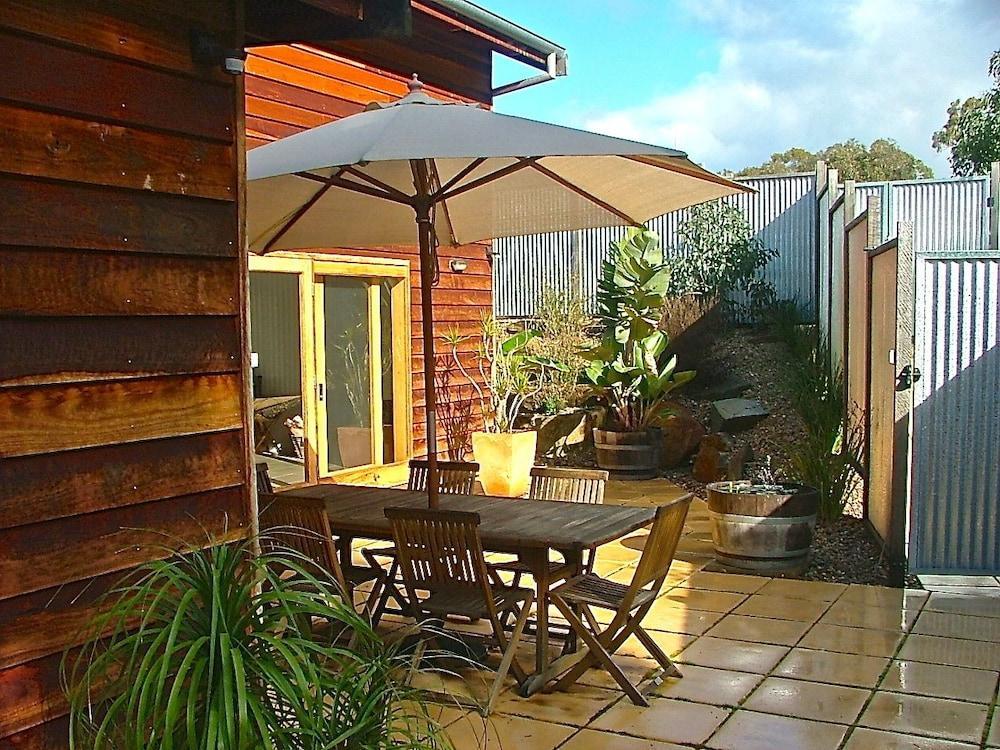Seascape Retreat Bed & Breakfast วิคเตอร์ฮาร์เบอร์ ภายนอก รูปภาพ